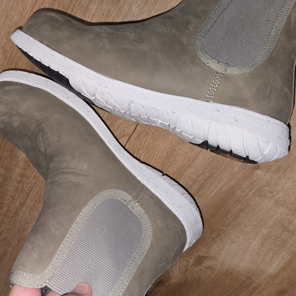 Bogs Tan Ankle Boots